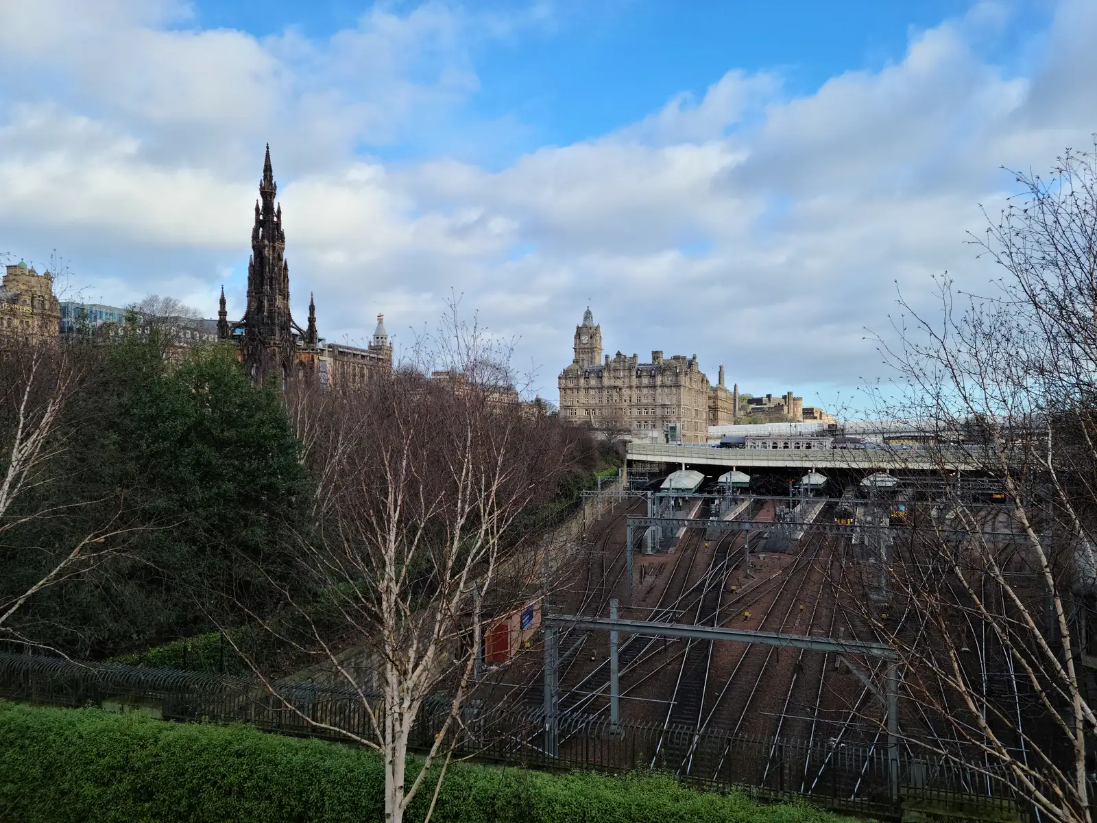 Best Day Trips from Edinburgh by Train: Scotland Without a Car